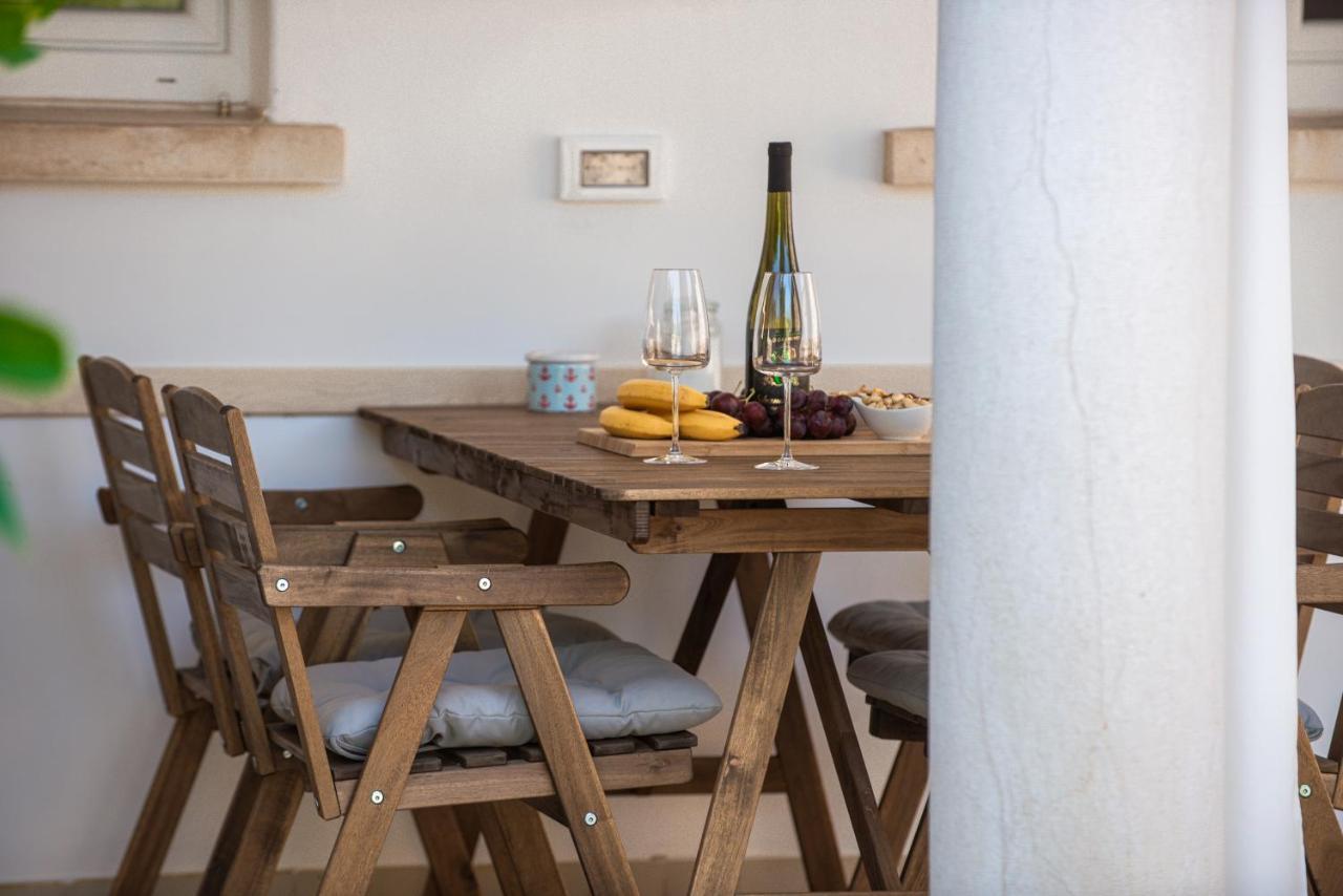 Near Old Town, Free Parking & Huge Garden Apartamento